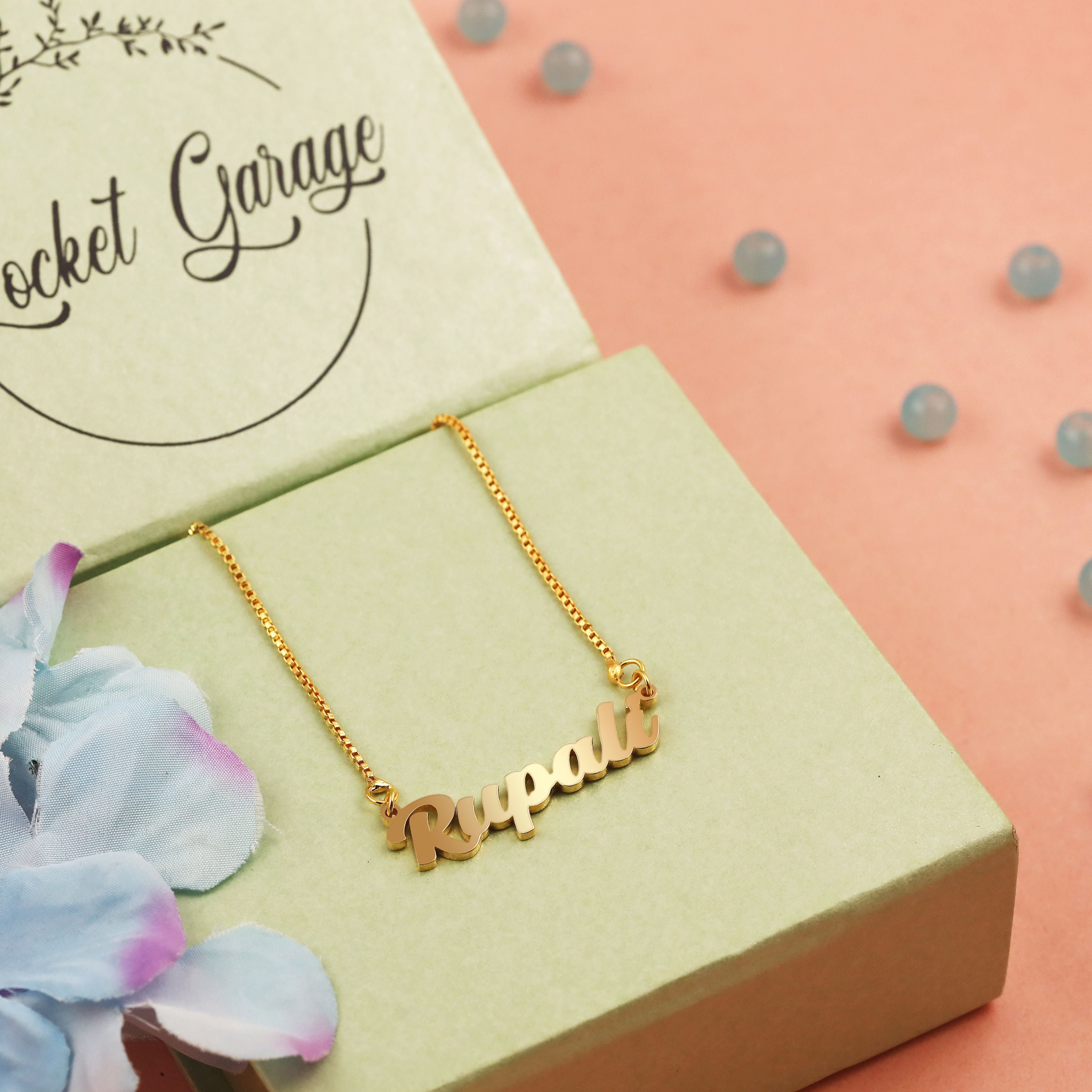 Personalised Single Name Necklace – Locket Garage