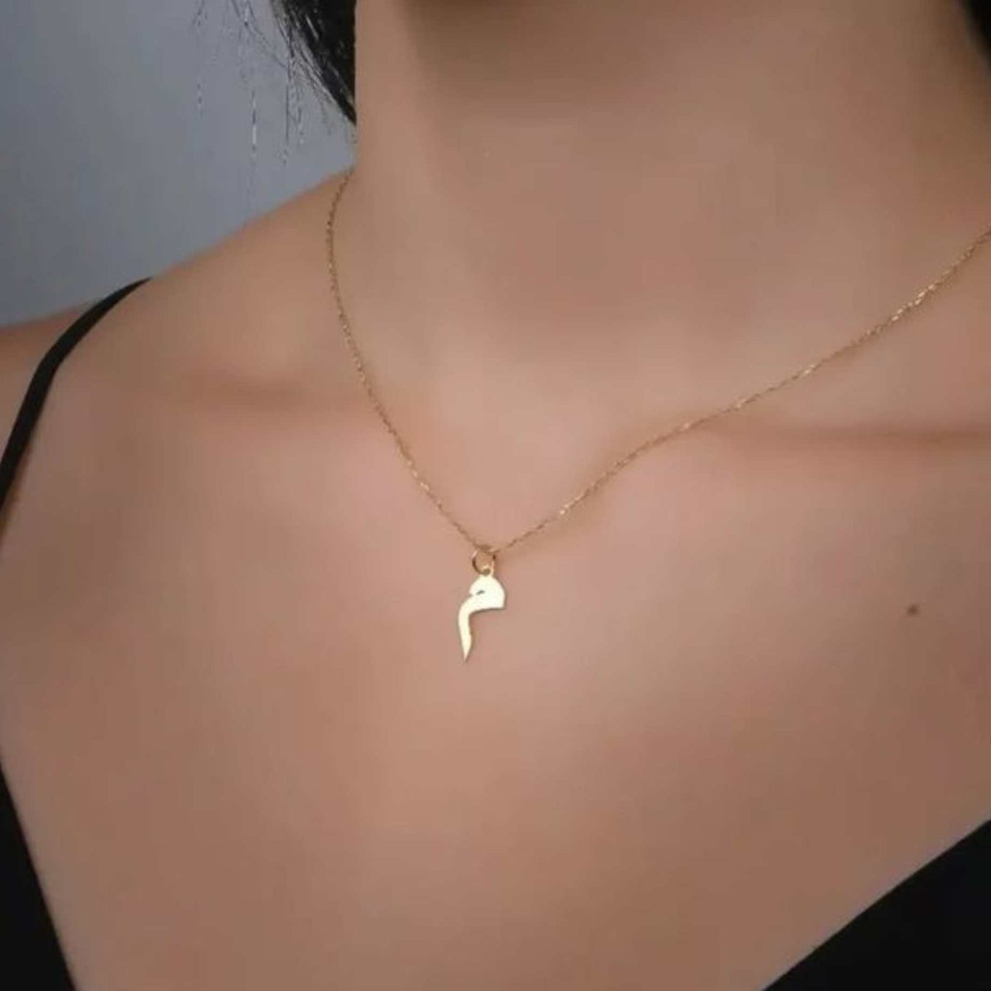 Customised Arabic Letter Necklace – 22 Carat Gold Plated & 925 Silver Plated | Personalised Arabic Jewellery