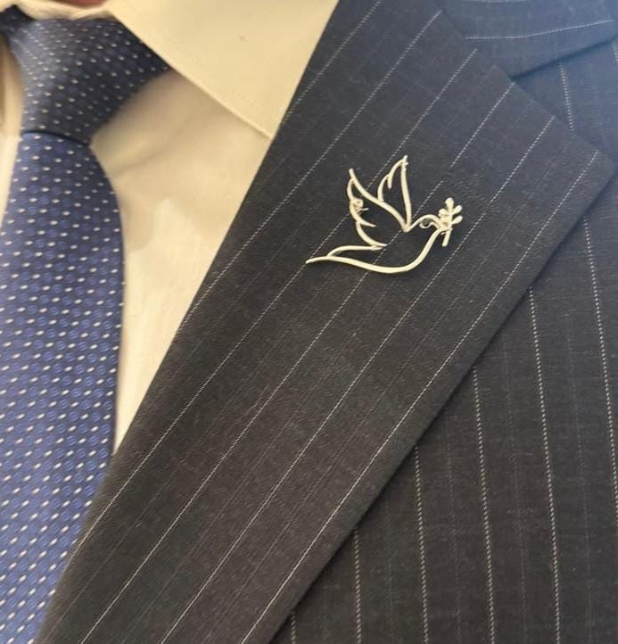 Elegant Dove of Peace Lapel Pin