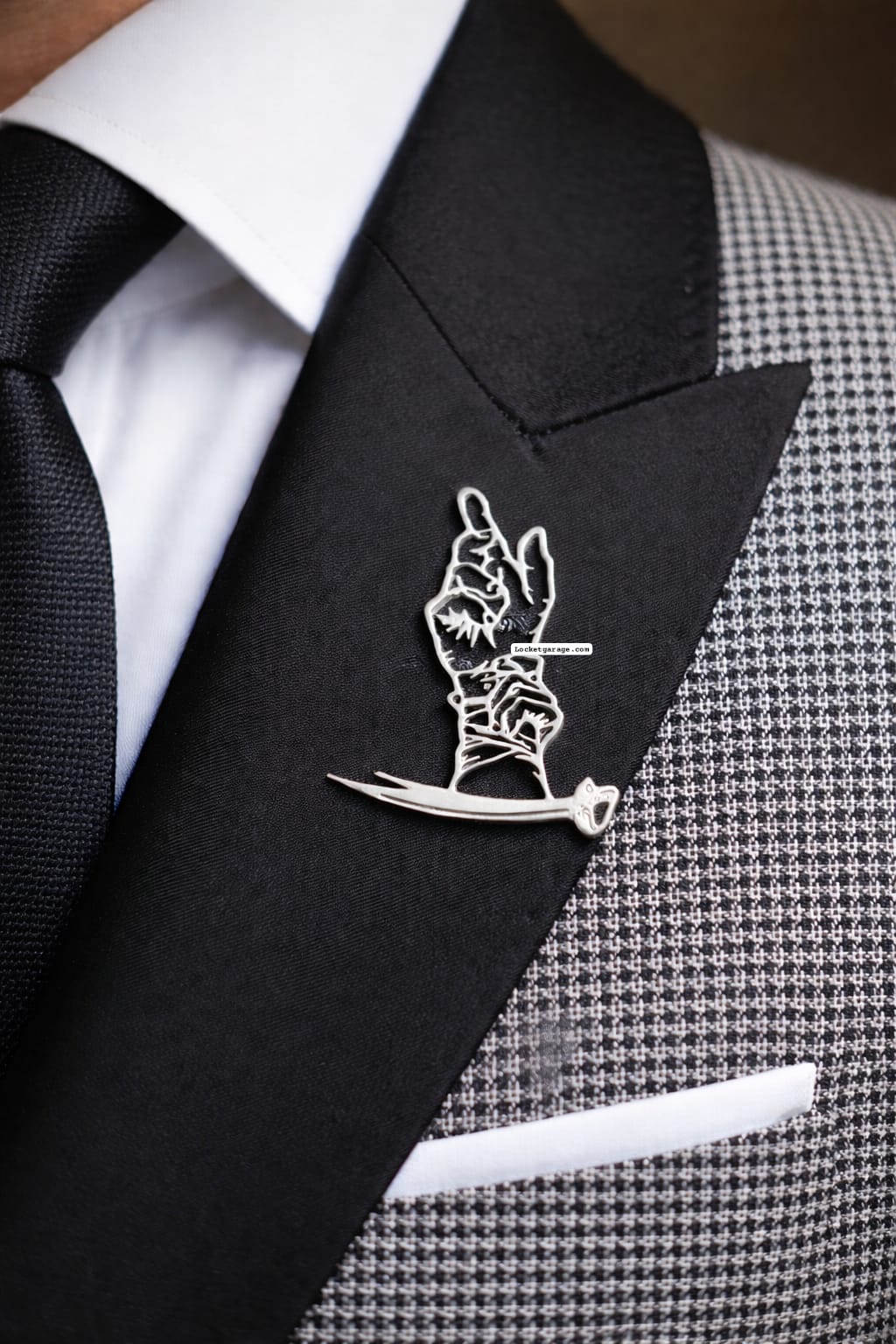 Gadiri Hand Sword Brooch – Premium Gold & Silver Lapel Pin for Men | Islamic Statement Brooch