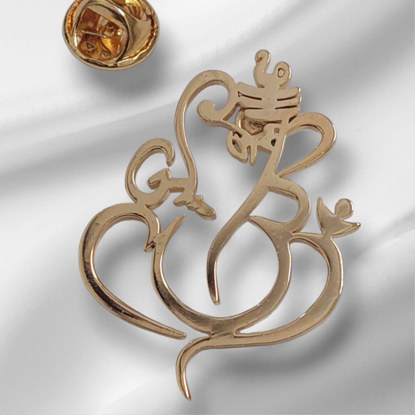 Ganpati Brooches – Premium 22K Gold & Pure 925 Silver Finish
