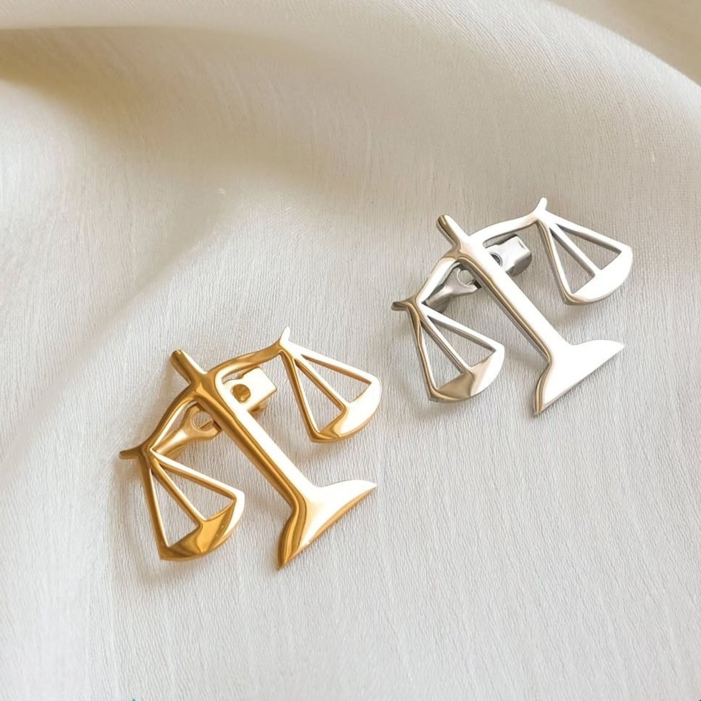 Timeless Advocate Pin Brooch – 22 Carat Gold Plated & Anti-Tarnish