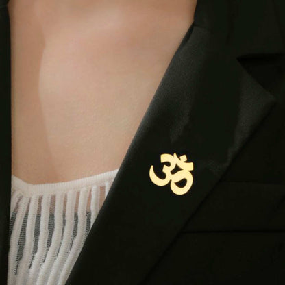 Om Brooch – 22K Gold & 925 Silver Plated Spiritual Elegance