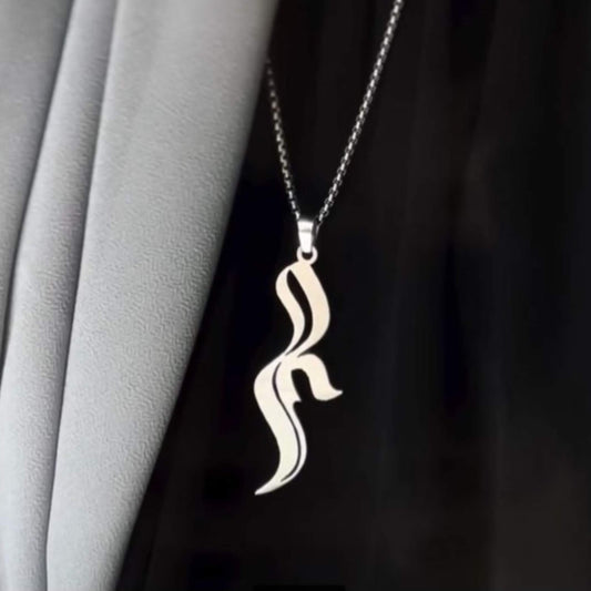 Maula Ali Calligraphy Locket – Unisex 22K Gold Plated, Anti-Tarnish