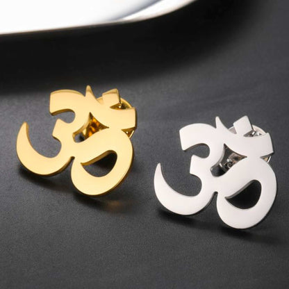 Om Brooch – 22K Gold & 925 Silver Plated Spiritual Elegance